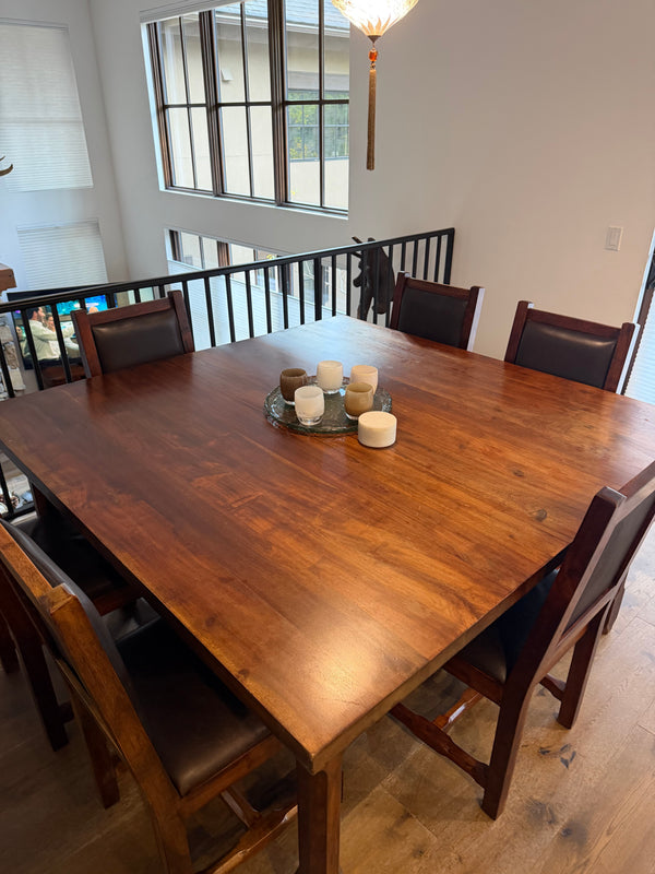 Table with 2 Drawers 5' x5' x 29"