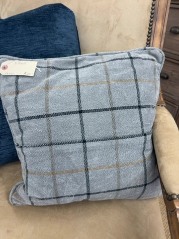 Pillow Grey crisscrossed