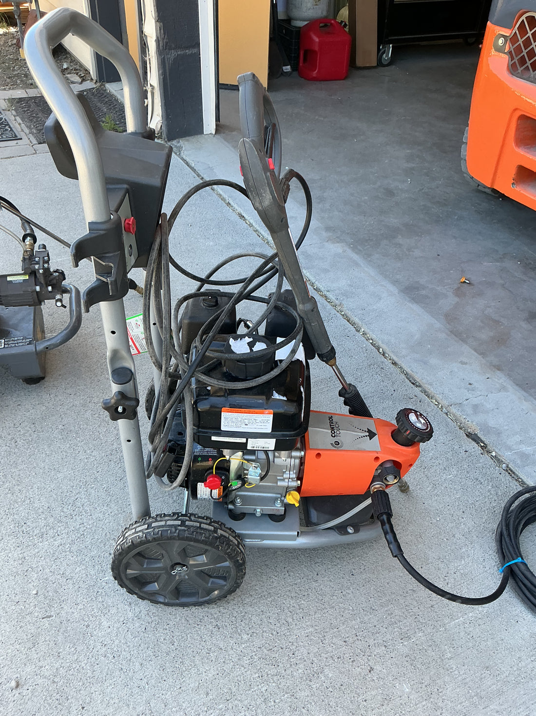 Husqvarna PW3200 Control touch Gas Powered 2.7 Pressure Washer
