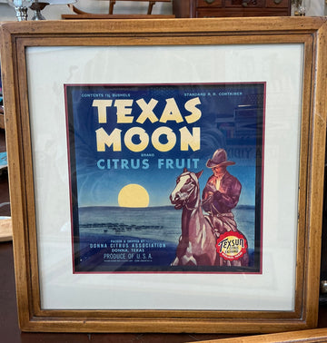 Art / Sculpture  Vintage citrus crate label titled 'Texas Moon' from Donna, Texas, 15x 16