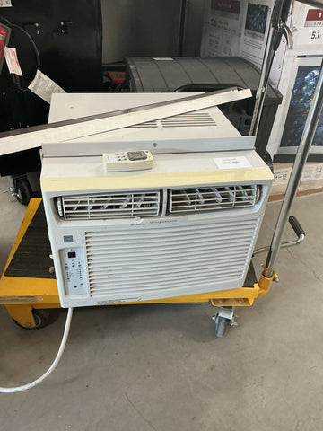 Frigidaire 12,000 BTU window air conditioner FAC127S1A