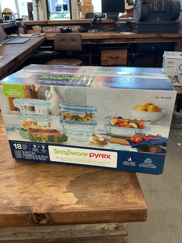 Snapware pyrex 18 pc  MISSING 1 Container