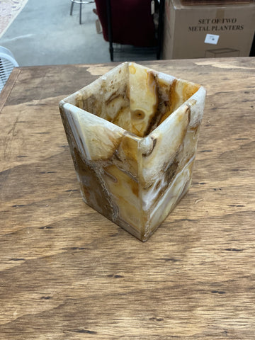 Onyx Square Box 3.5" x 5.25"
