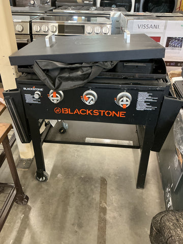 Blackstone 28" XL Griddle with Hardcover Bundle