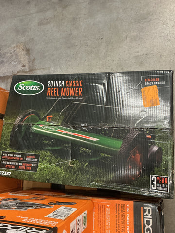Manual Walk Behind Reel Lawn Mower, 20 Inch Includes Grass Catcher
