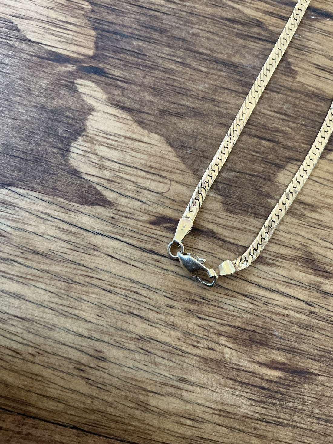 Gold 14K Italy Herringbone Chain 18"  - 7 Grams Wt