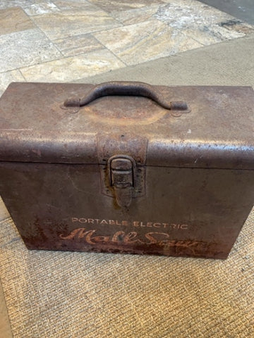 Mall Saw Tool Box