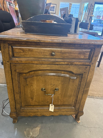 Single Nightstand