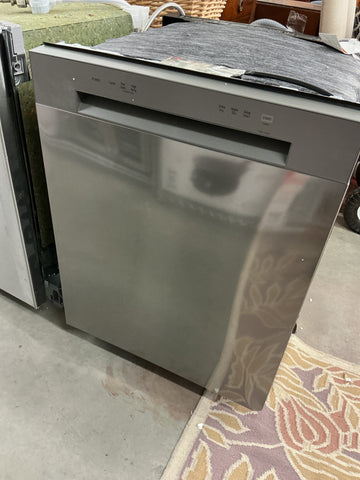 LG 24” Front Control Dishwasher LoDecibel LDFC2423V