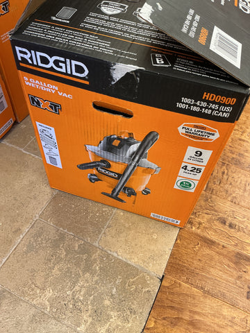 Rigid 9 gal vac HD0900 USED