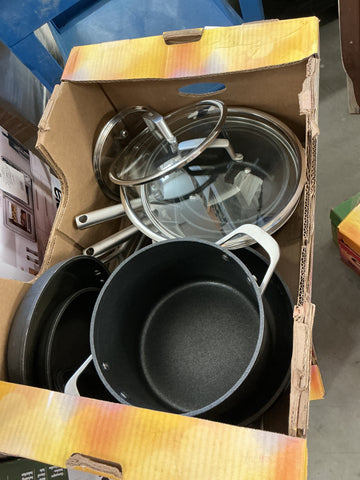 Ninja 7 pc  Foodi never stick pans open box , 8.8 cu ft