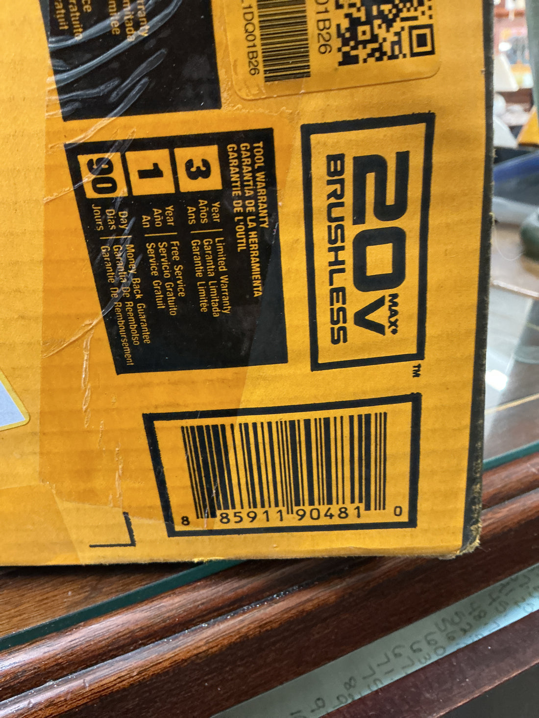 Dewalt  1/2” drill/driver kit with battery and charger 20V DCD794D1