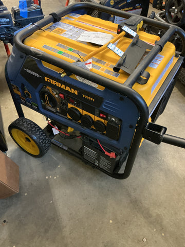 Firman TO7571 Tri Fuel 9400W/7500W Gas, 8450W/6750W Propane, 6900W/5500W Natural Gas
