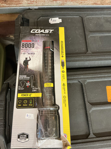 Coast 8000 lumens flashlight