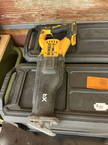 Dewalt 4 1/2” angle grinder dwe4011 used