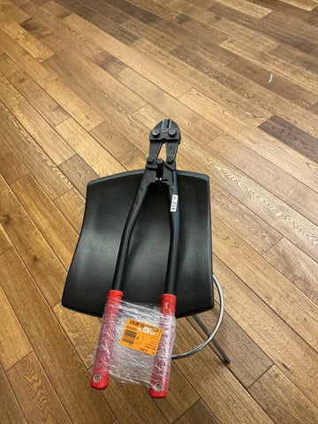 Milwaukee Bolt cutters 24”