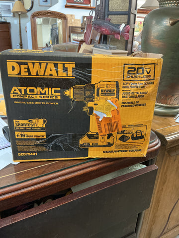 Dewalt  1/2” drill/driver kit with battery and charger 20V DCD794D1