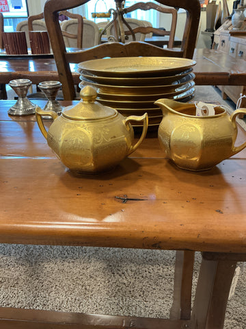 Gold  Sugar Bowl and Creamer Set