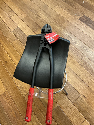 Milwaukee used Bolt cutters 24”