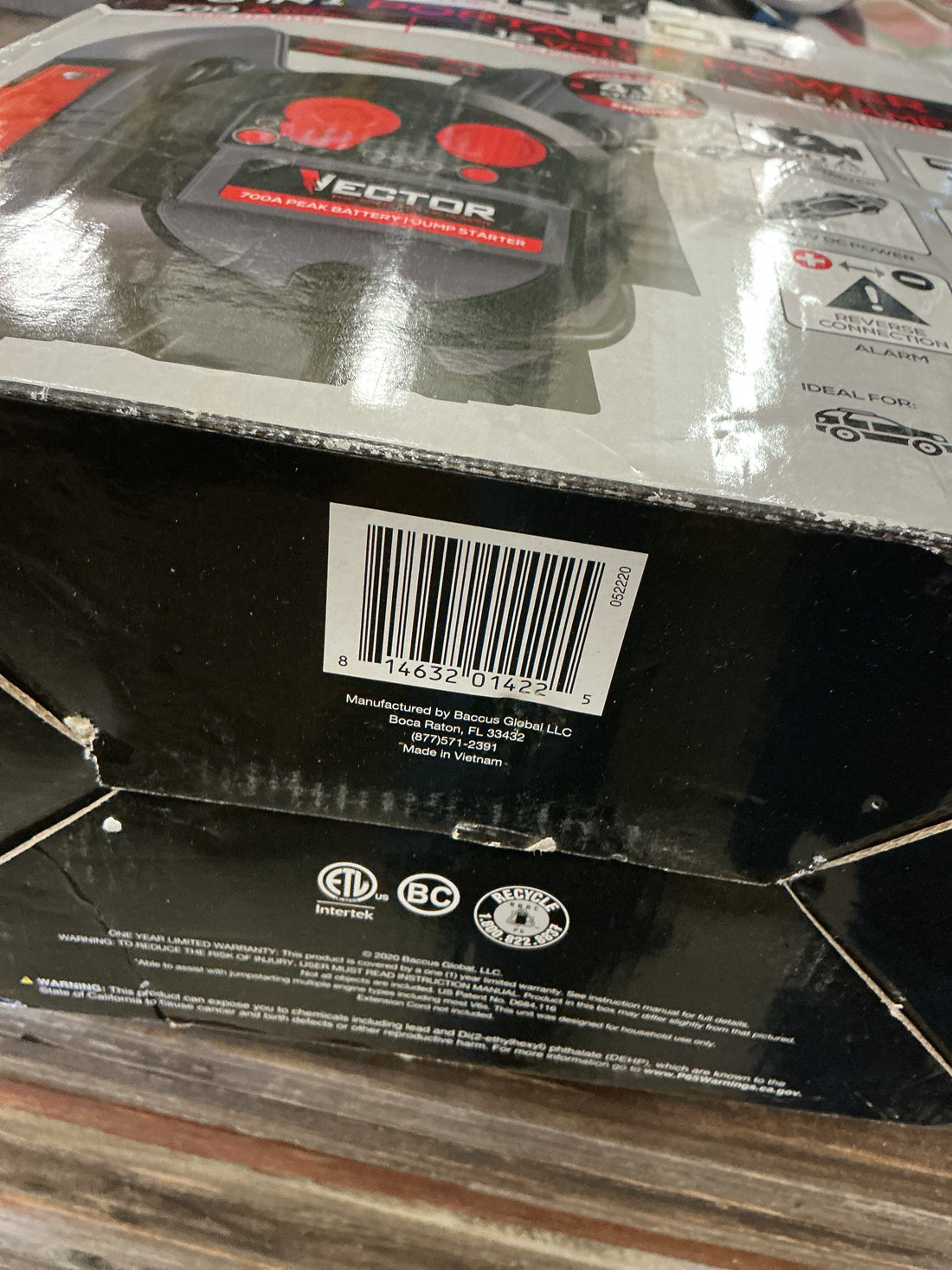Vector 700 Peak Amp 3 in 1 Portable Power J312V