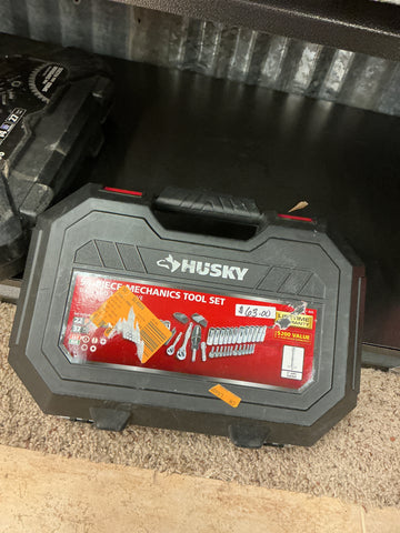 Husky 94 pc mechanics tool set