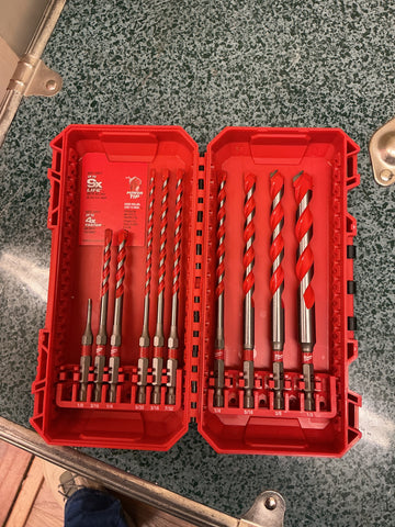 Milwaukee 10 (9 )pc hammer bits missing 1/8” bit