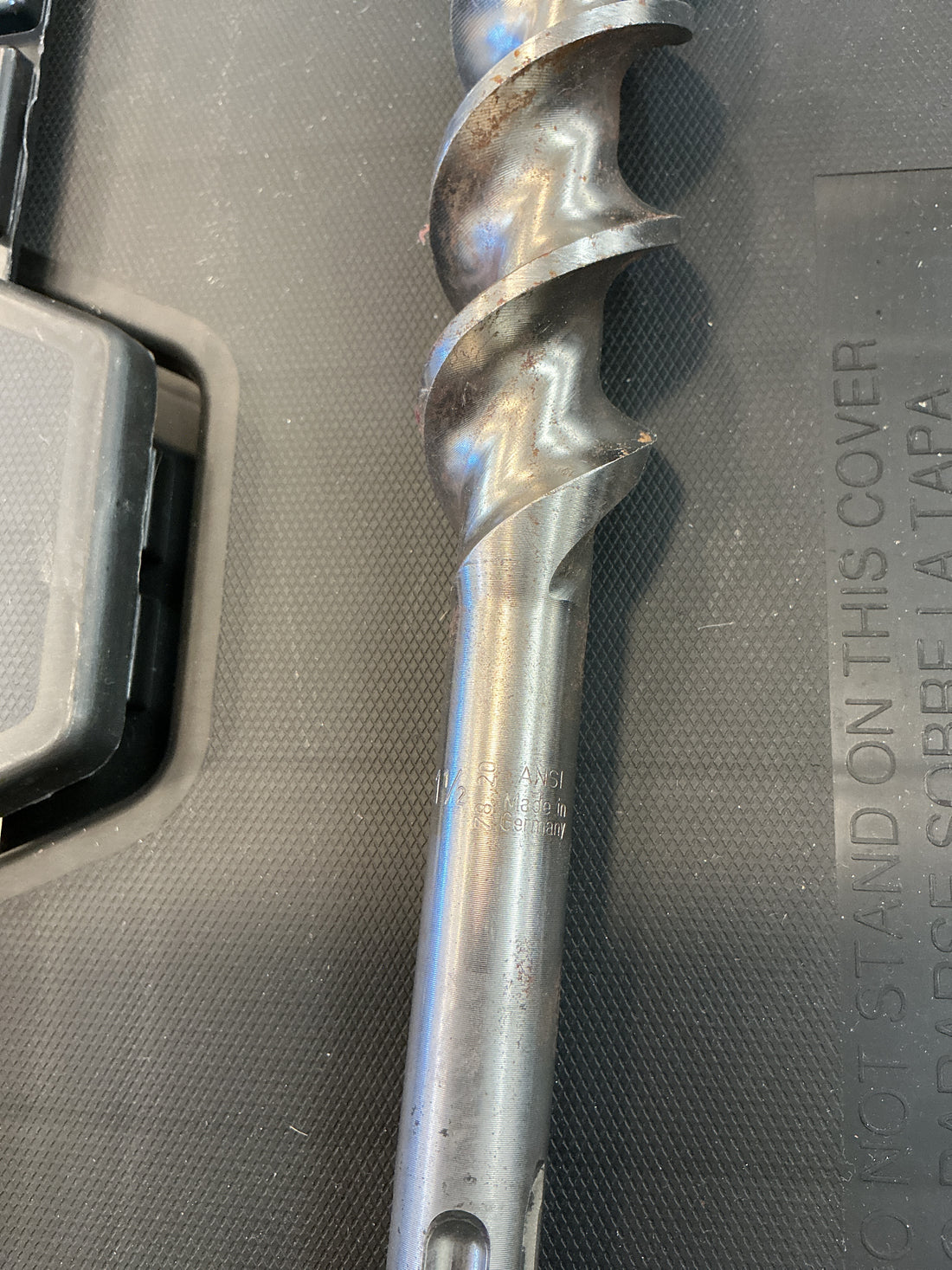 Milwaukee 1 1/2” x 23” SDS Max Drill Bit Concrete