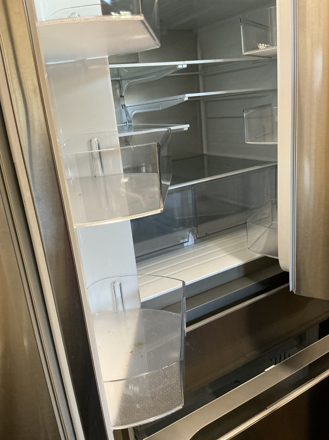 LG 30 cu ft Standard Depth 4 Door Refrigerator with Smart Inverter Compressor LF30S8210S , 35.75”Wx34.38”Dx70.38”H