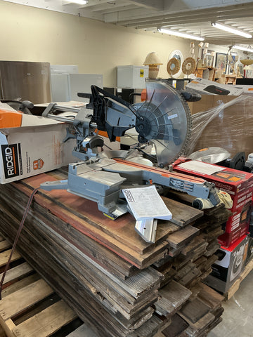 Rigid 12” sliding compound miter saw R4222